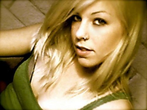 SARAH WALLIS REVIEW