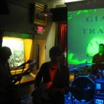 Giant Travel Makes Noise. LIVE!